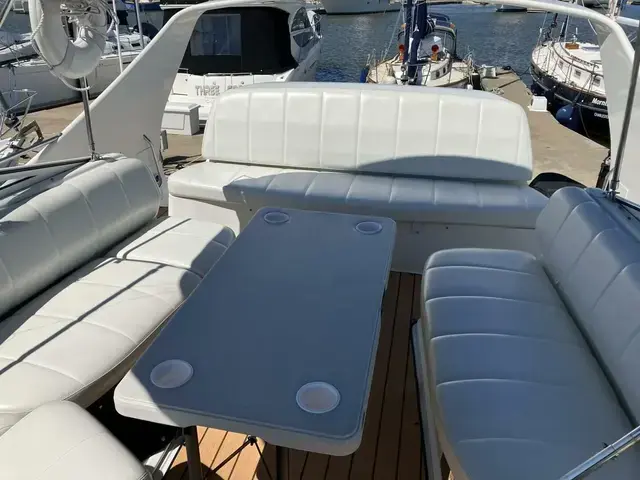 Carver 350 Mariner