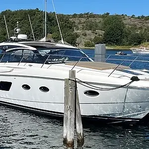 2012 Princess V39