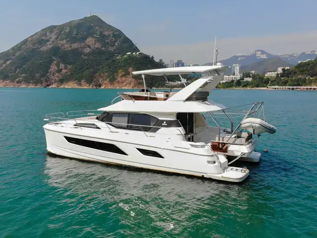 Aquila 44 Yacht