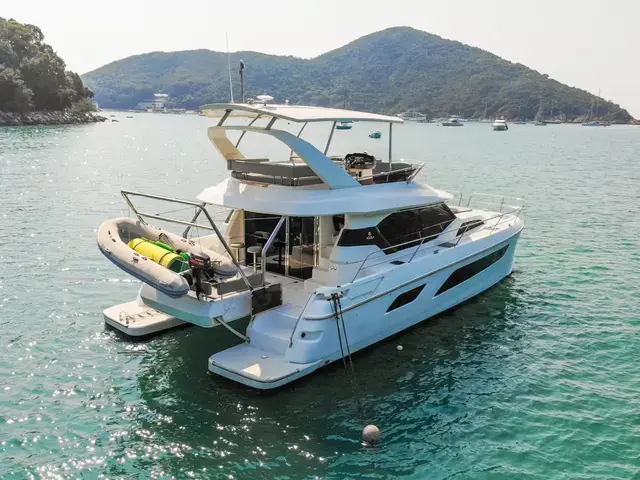 Aquila 44 Yacht