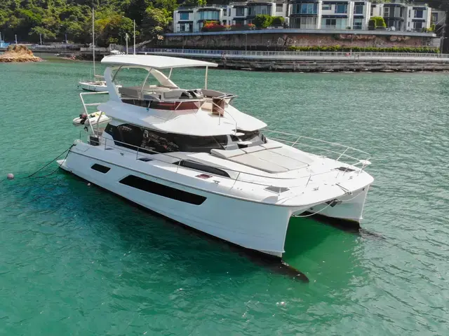 Aquila 44 Yacht