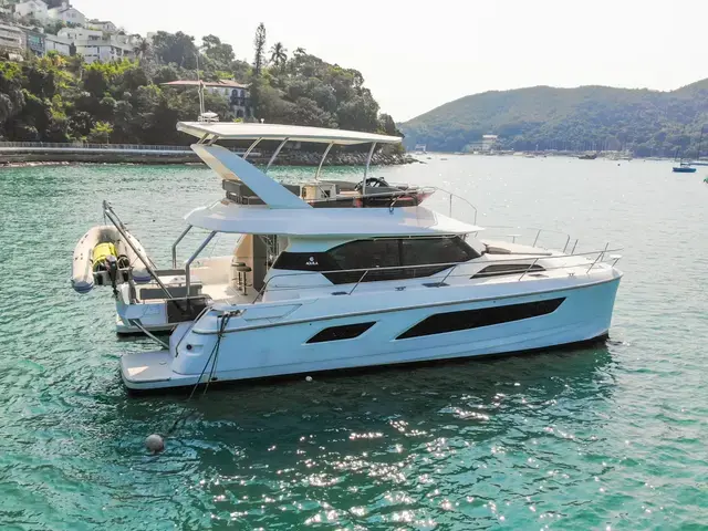 Aquila 44 Yacht