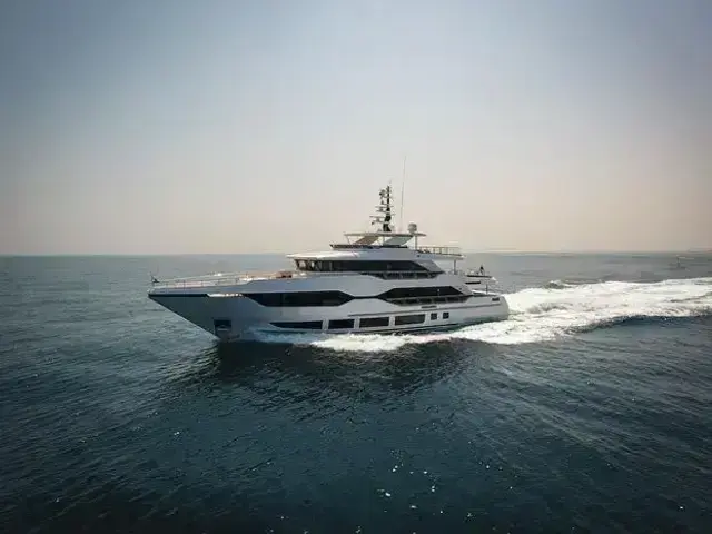 Majesty 120