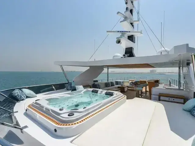 Majesty 120