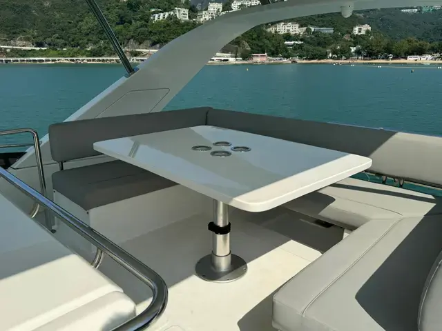 Aquila 44 Yacht