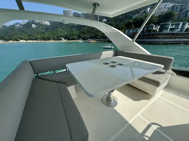 Aquila 44 Yacht