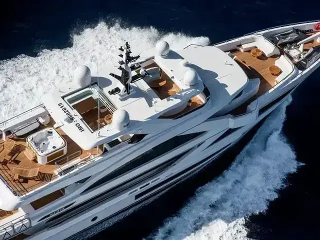 Majesty 140