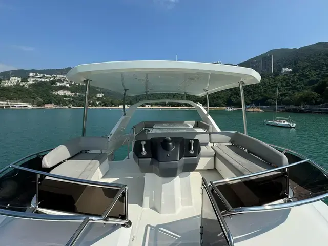 Aquila 44 Yacht