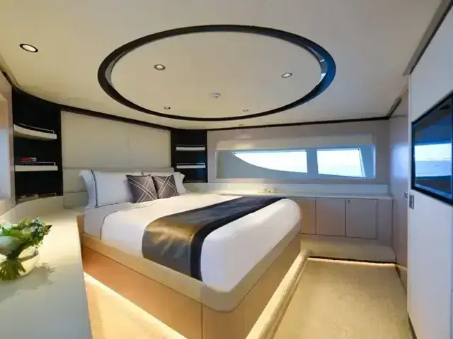 Majesty 120