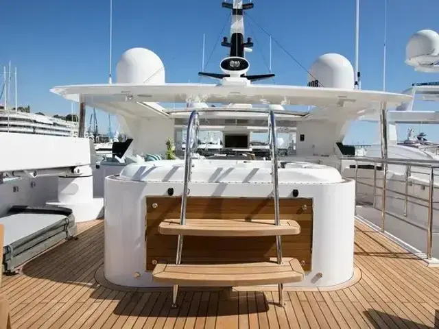 Majesty 140