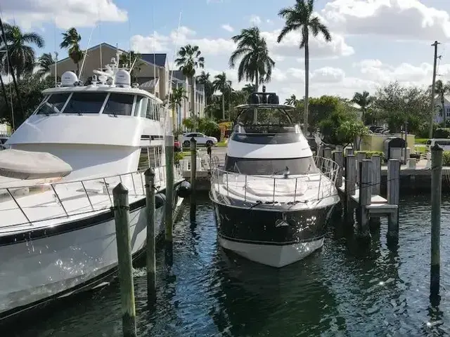 Marquis 660 Sport Yacht