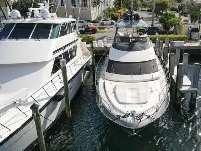 Marquis 660 Sport Yacht