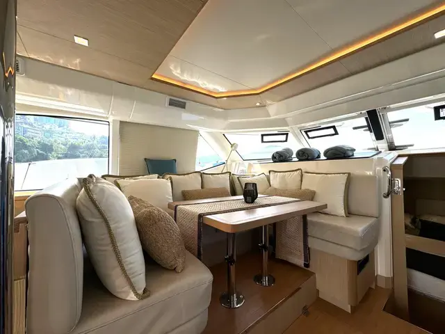 Aquila 44 Yacht