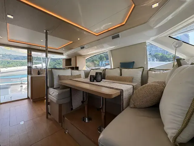 Aquila 44 Yacht