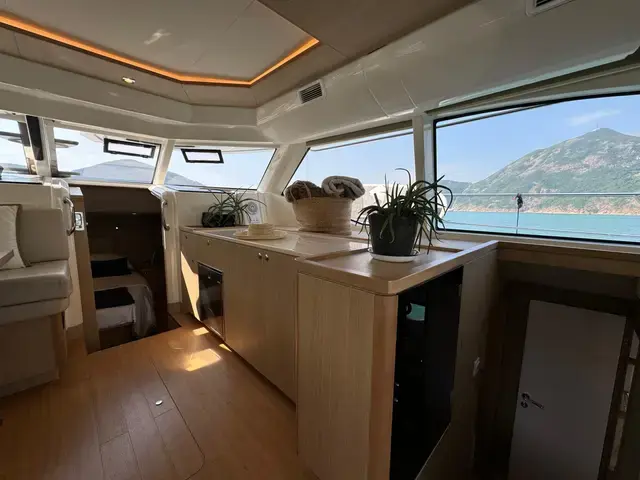 Aquila 44 Yacht