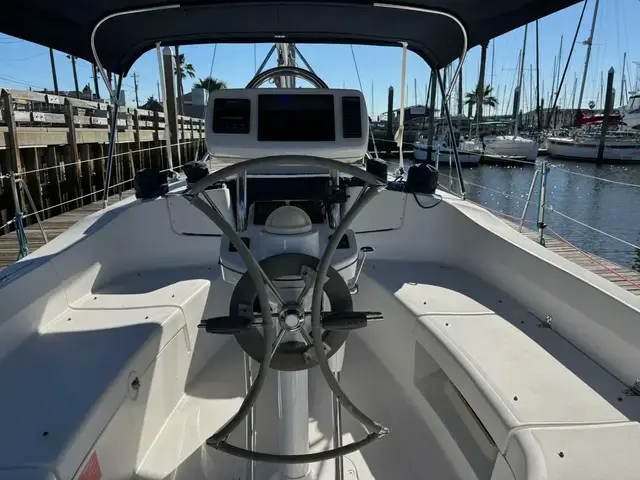 Hunter 36