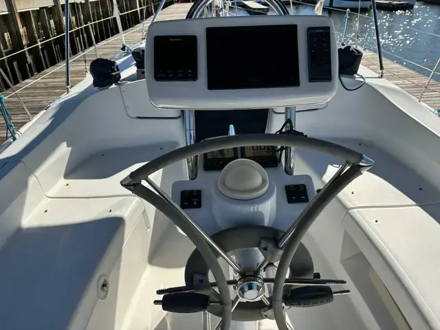 Hunter 36