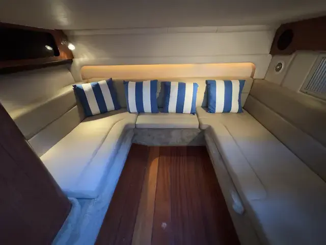 Crownline 340 Cr