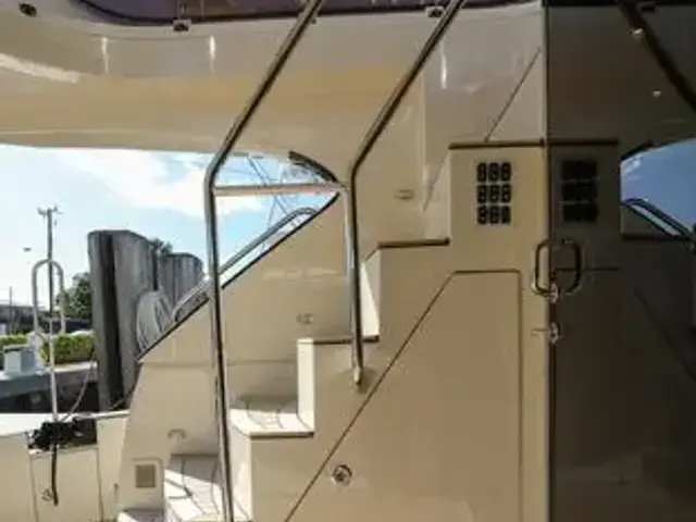 Marquis 660 Sport Yacht