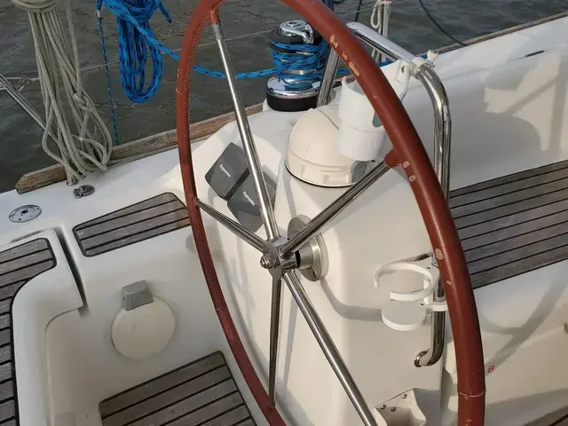 Beneteau Oceanis 43