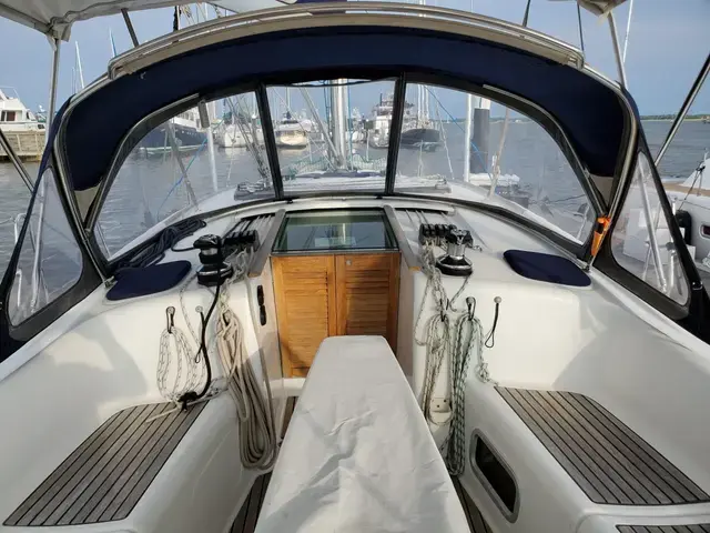 Beneteau Oceanis 43