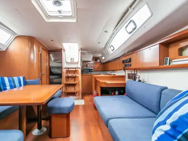 Beneteau Oceanis 43