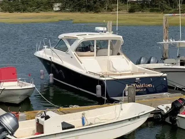 Tiara Yachts 36