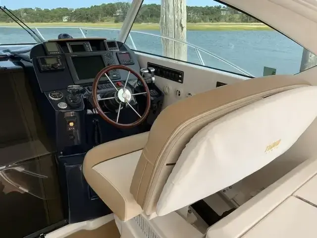 Tiara Yachts 36