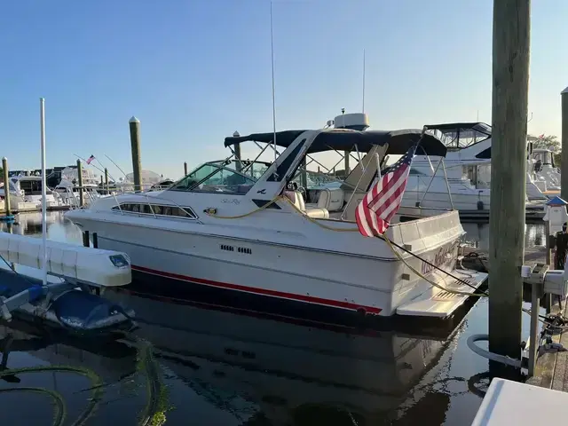 Sea Ray 340 Express Cruiser