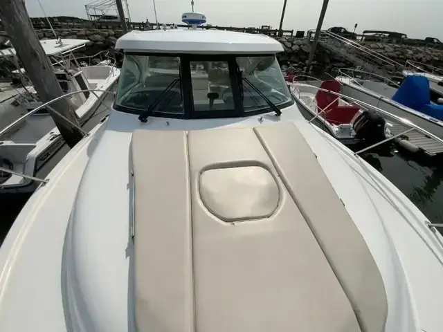 Tiara Yachts 36