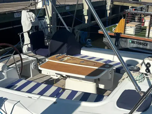 Beneteau Oceanis 43