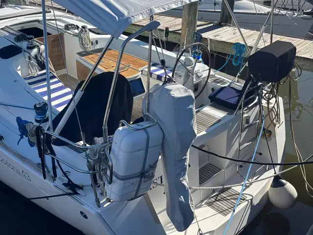 Beneteau Oceanis 43