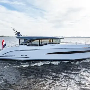 2023 Van Den Hoven Voyager 50