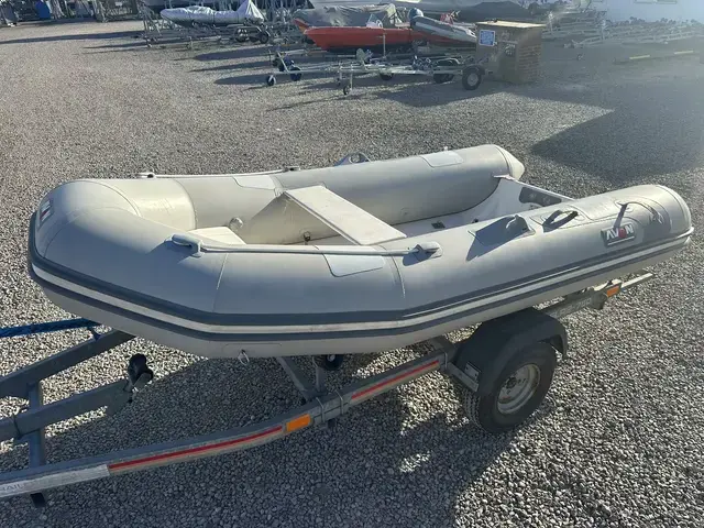 Avon Rover 310 RIB