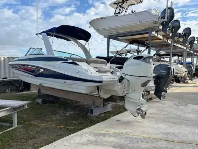 Crownline E275 Xs