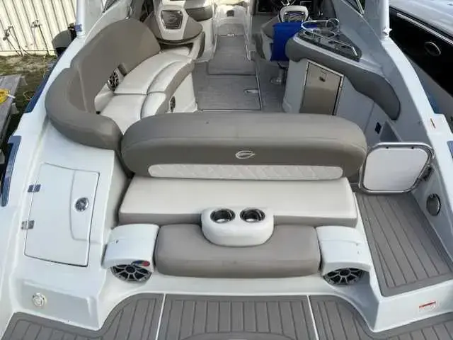 Crownline E275 Xs