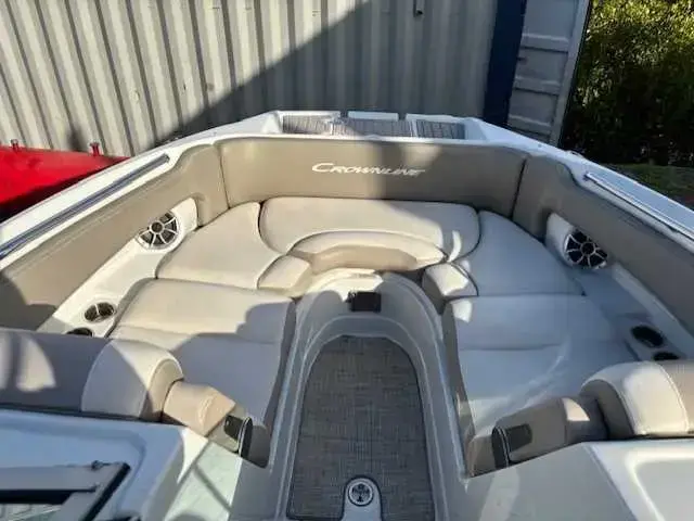 Crownline E275 Xs