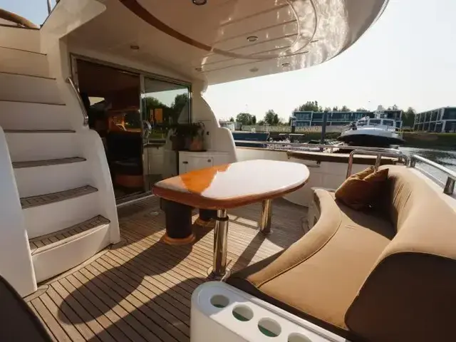 Elegance 54