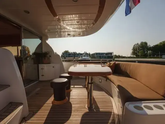 Elegance 54