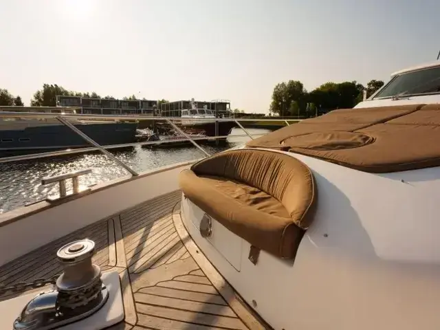 Elegance 54