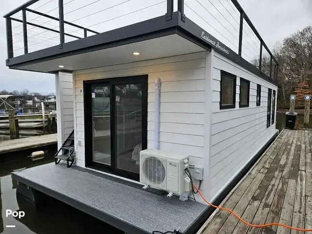 East Coast Houseboats Freedom 40