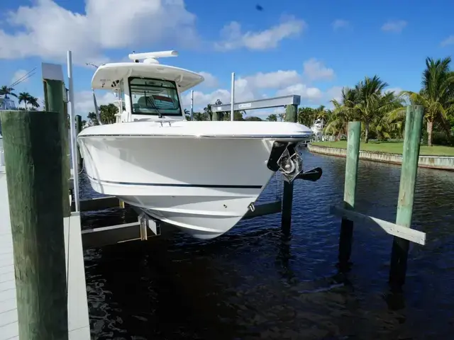 Boston Whaler 330 Outrage