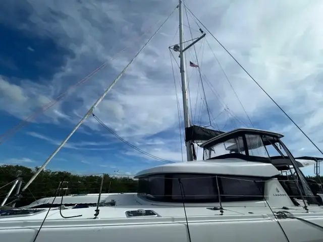 Lagoon 42