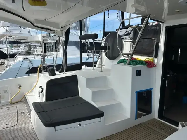 Lagoon 42