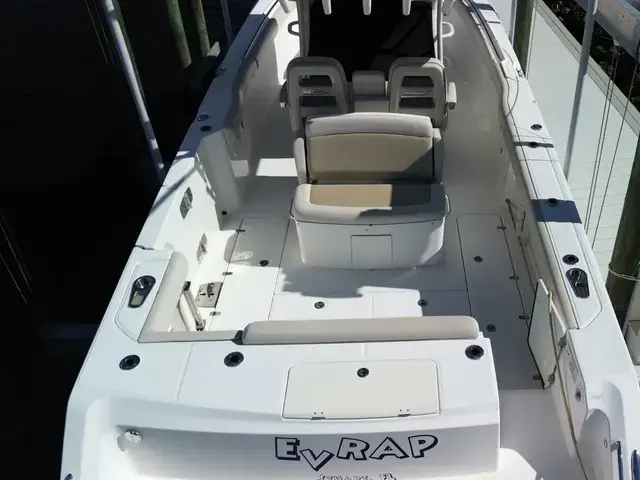 Boston Whaler 330 Outrage