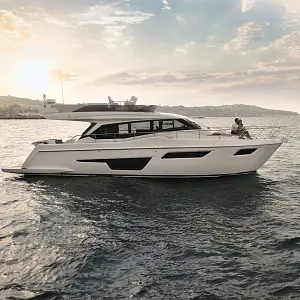 2025 Ferretti Yachts 500