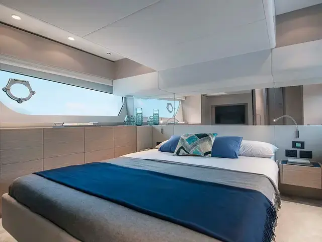 Ferretti Yachts 500