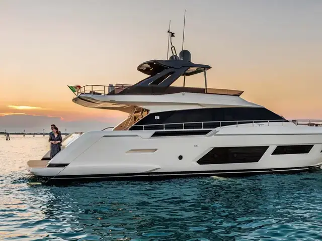 Ferretti Yachts 670