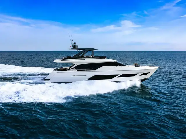 Ferretti Yachts 780