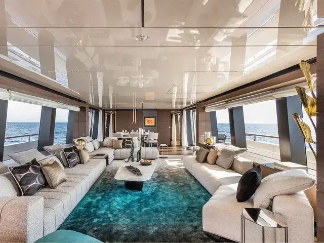 Custom Line Navetta 42